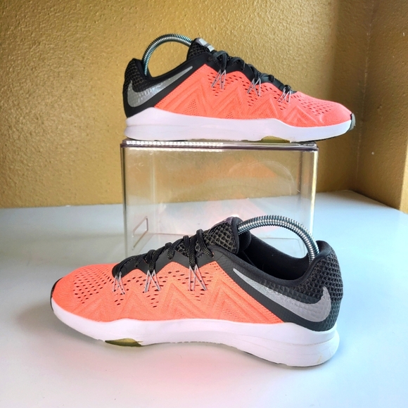 Nike Zoom Condition Tr Running Trainers 852472 women size 9 - Picture 2 of 11